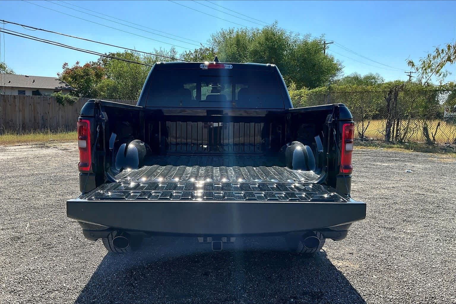 Thumbnail: 2026 RAM 1500 - 37