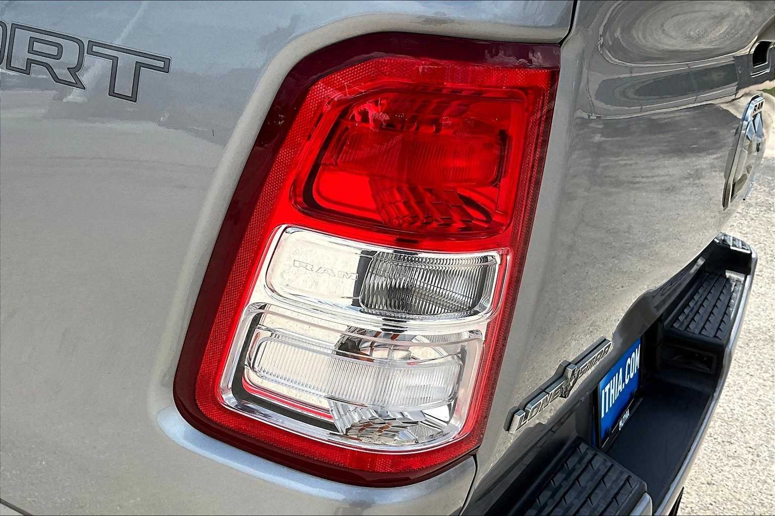Thumbnail: 2021 RAM 1500 - 31
