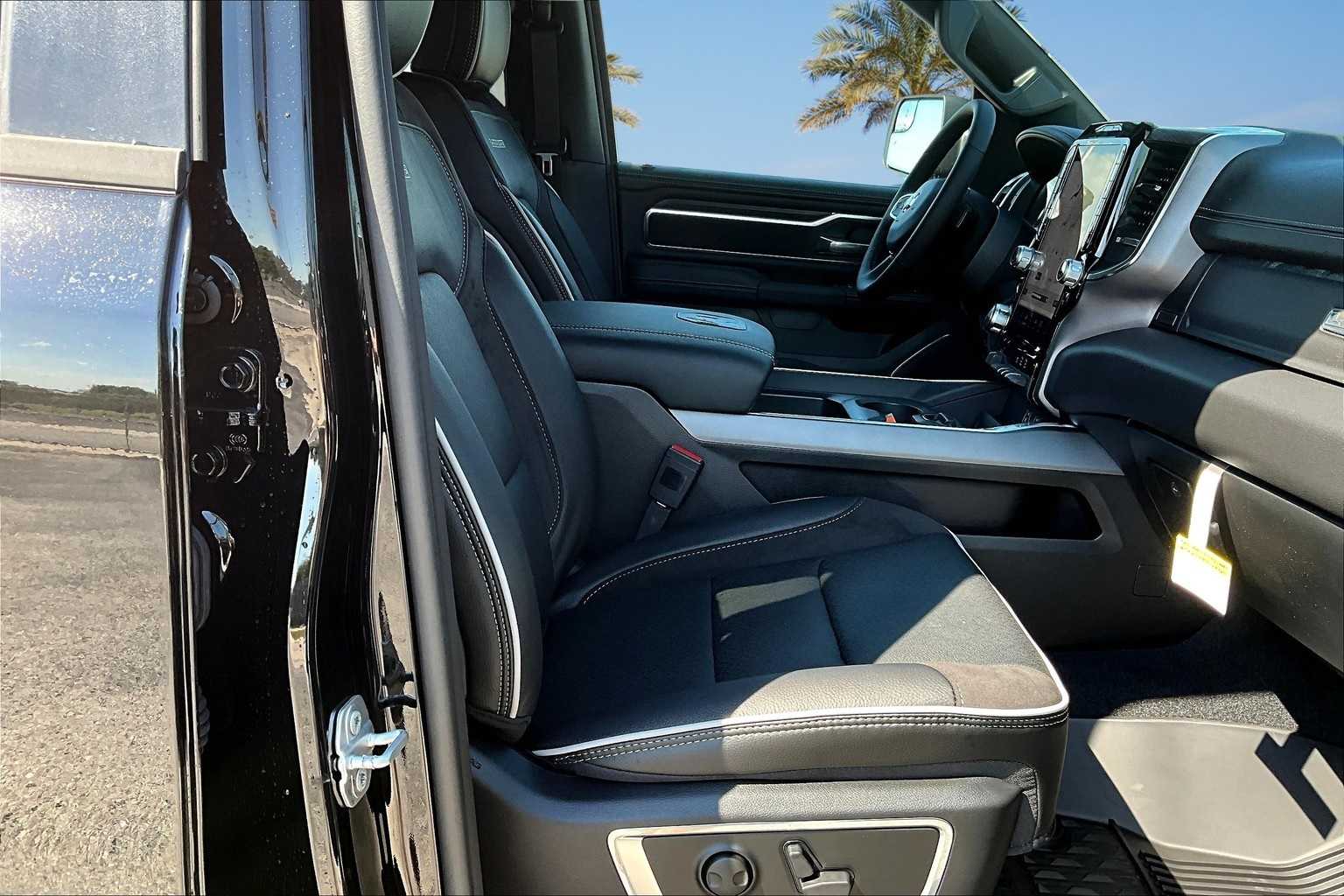 Thumbnail: 2026 RAM 1500 - 14