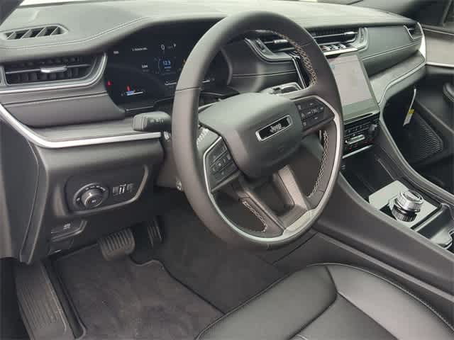 Thumbnail: 2025 Jeep Grand Cherokee - 10
