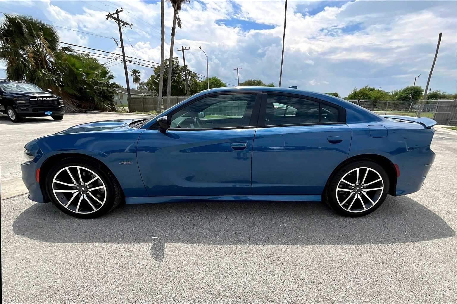 2023 Dodge Charger R/T photo 3
