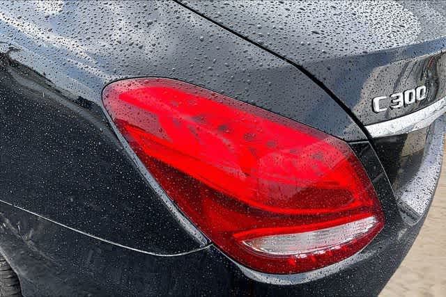 Thumbnail: 2018 Mercedes-Benz C-Class - 19