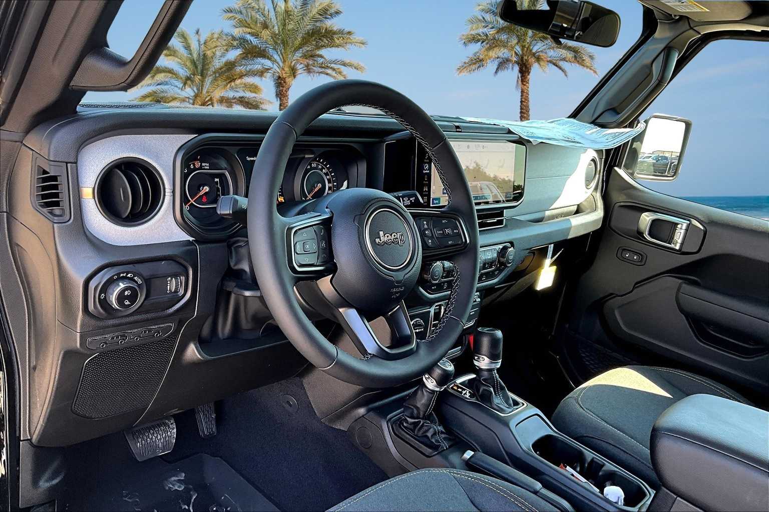 Thumbnail: 2025 Jeep Gladiator - 3