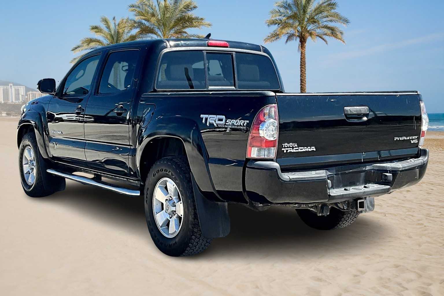 2015 Toyota Tacoma PreRunner V6 photo 4