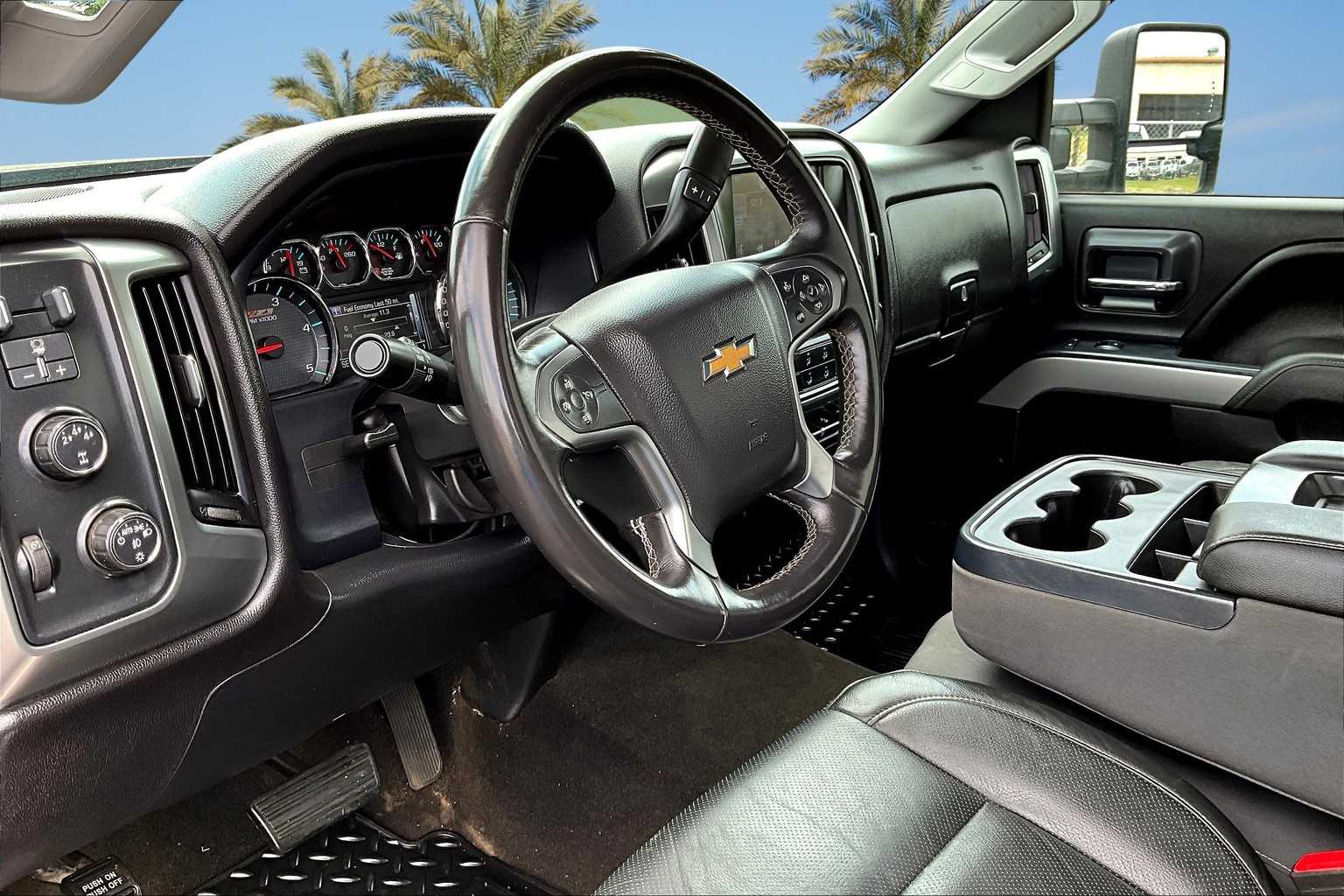 Thumbnail: 2015 Chevrolet Silverado 3500 - 14