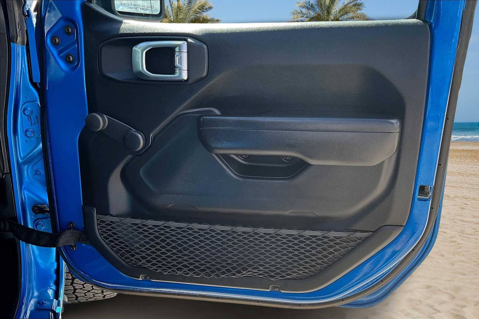 Thumbnail: 2021 Jeep Wrangler - 27