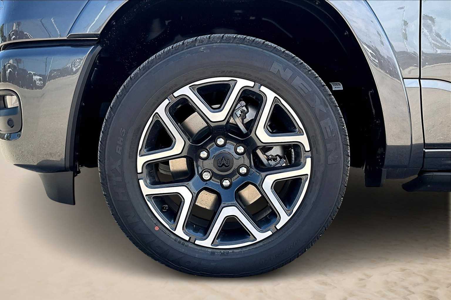 Thumbnail: 2026 RAM 1500 - 8