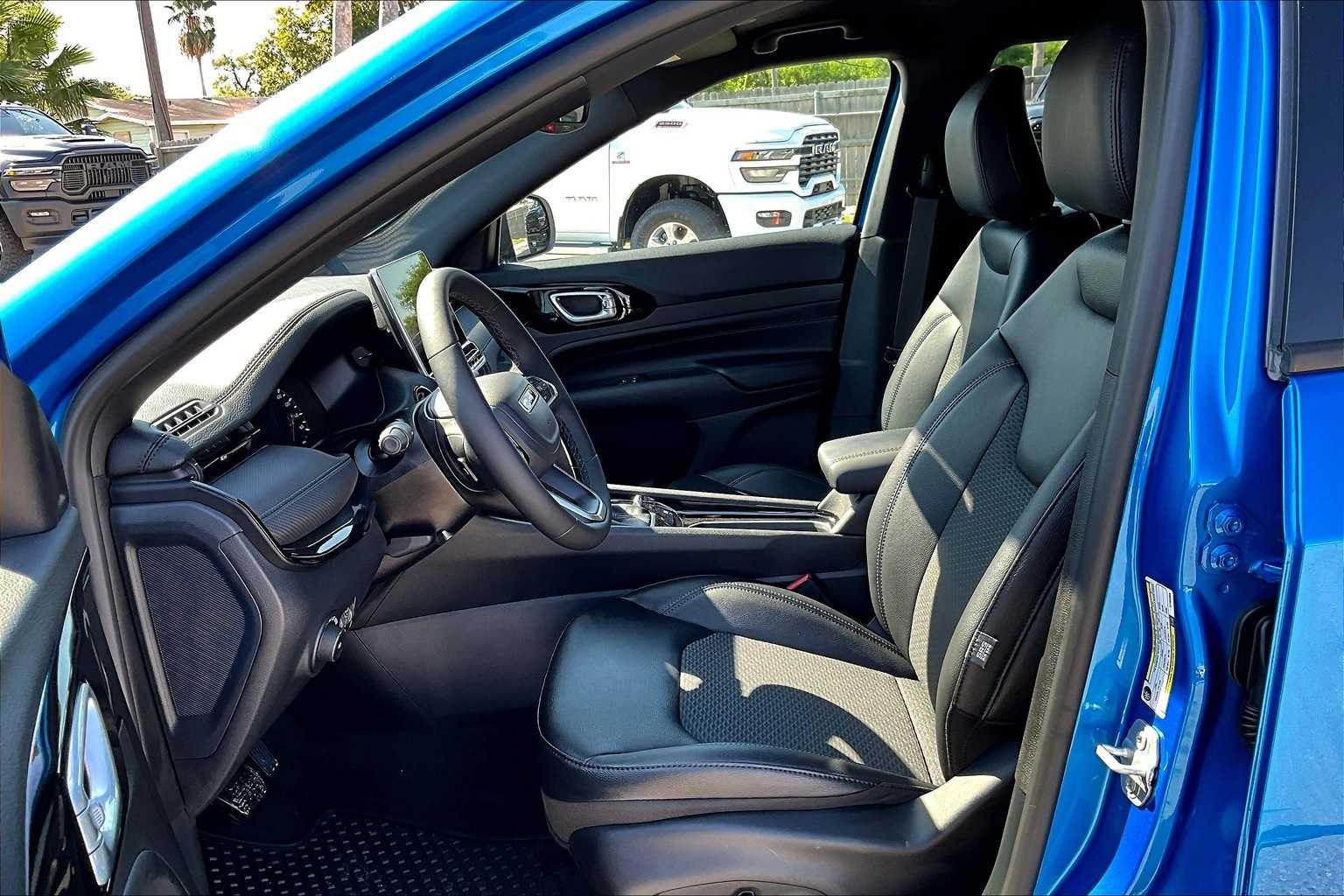 Thumbnail: 2026 Jeep Compass - 10