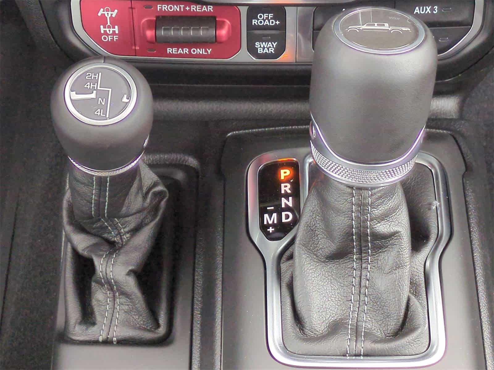 Thumbnail: 2025 Jeep Gladiator - 33