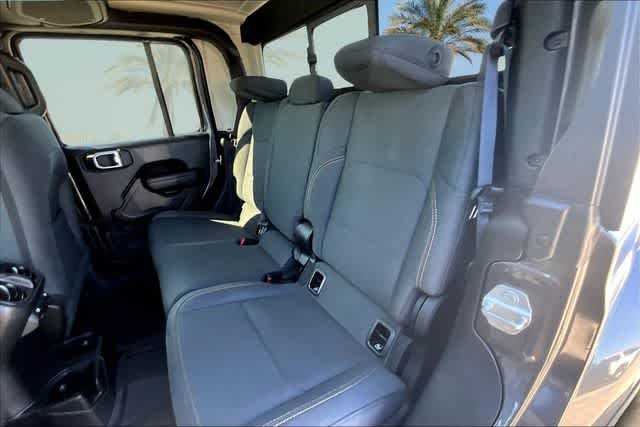 Thumbnail: 2025 Jeep Gladiator - 12