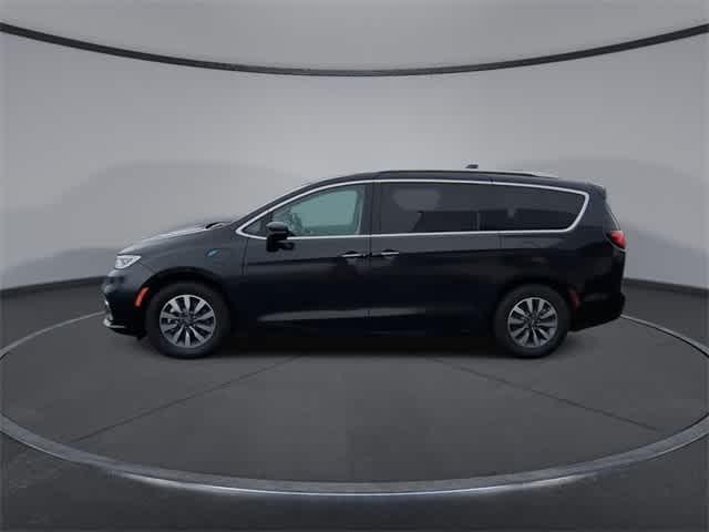 Thumbnail: 2021 Chrysler Pacifica - 5