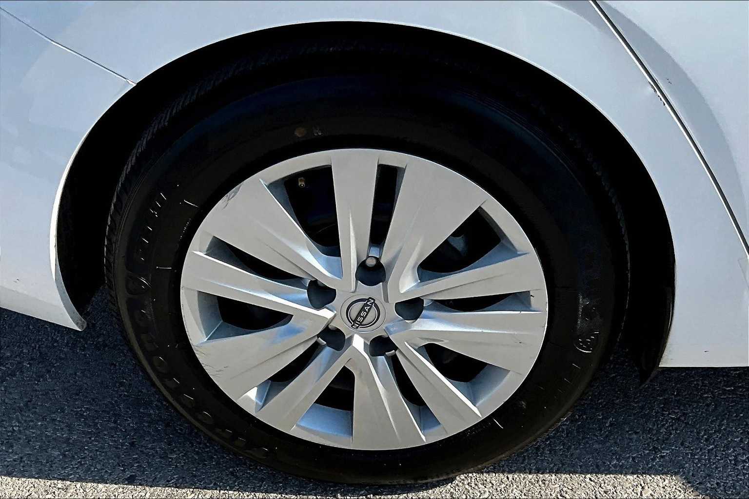 Thumbnail: 2024 Nissan Sentra - 34