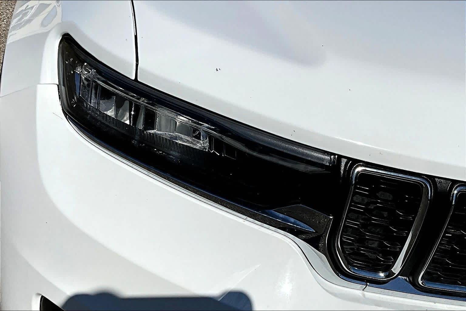 Thumbnail: 2023 Jeep Grand Cherokee - 31