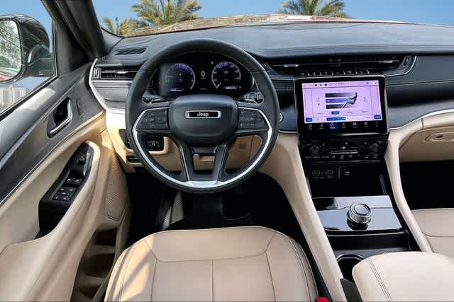 Thumbnail: 2024 Jeep Grand Cherokee - 14