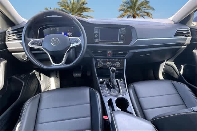 Thumbnail: 2024 Volkswagen Jetta - 9
