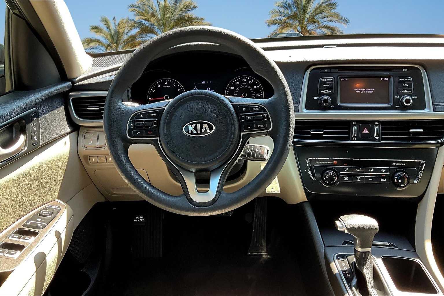 Thumbnail: 2016 Kia Optima - 14