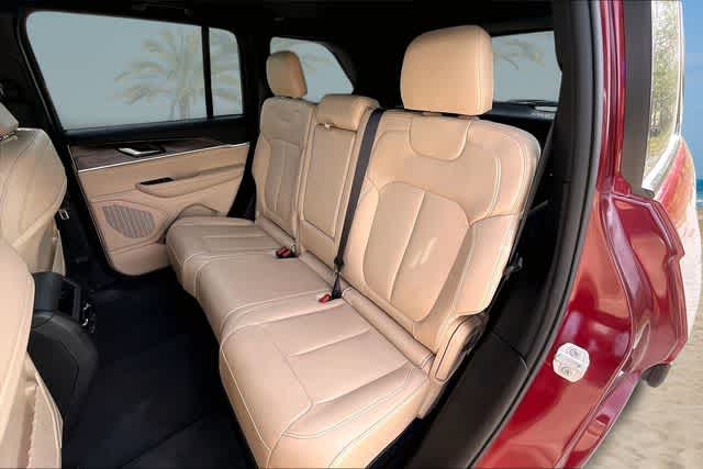 Thumbnail: 2024 Jeep Grand Cherokee - 12