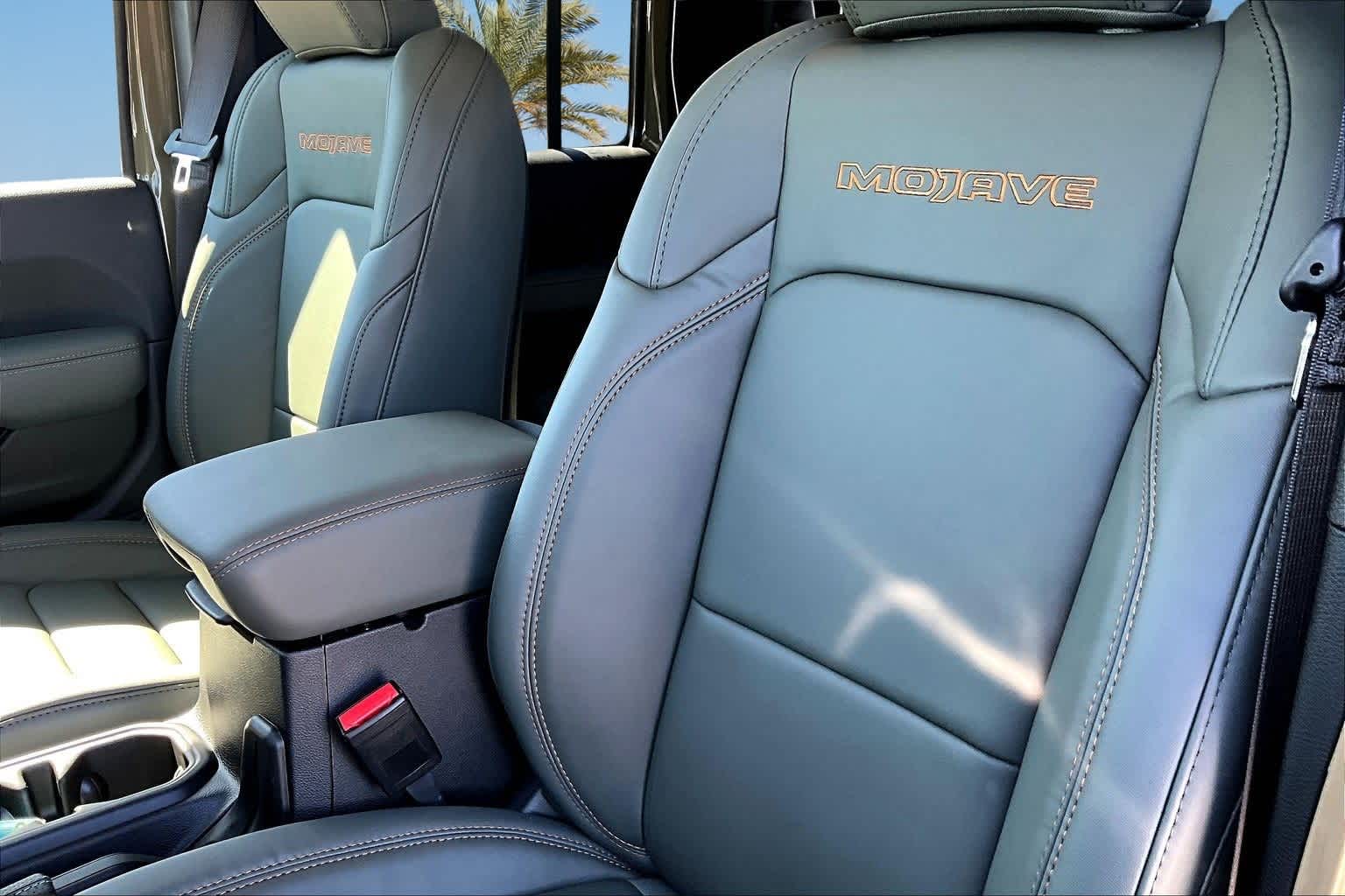 Thumbnail: 2025 Jeep Gladiator - 11