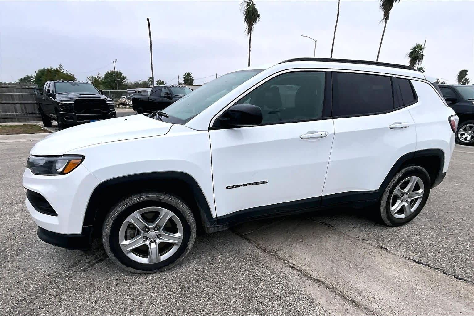 Thumbnail: 2023 Jeep Compass - 3