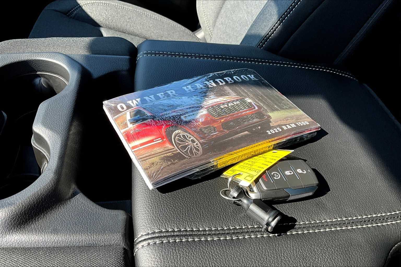 Thumbnail: 2025 RAM 1500 - 20