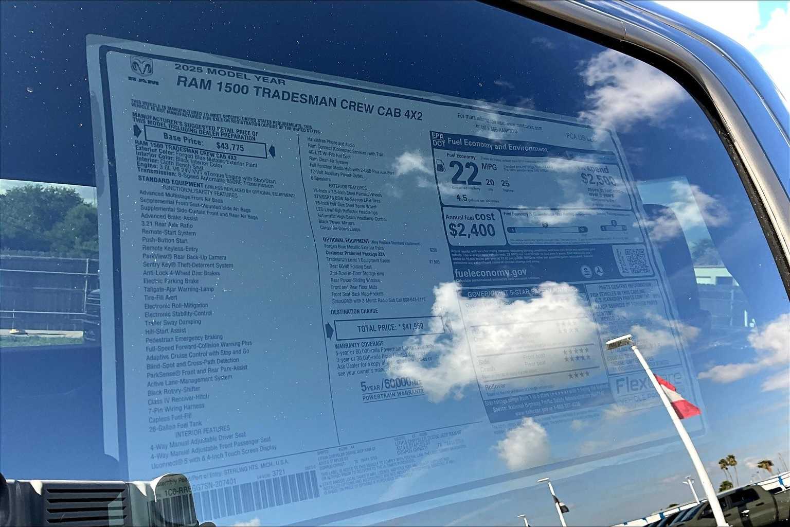 Thumbnail: 2025 RAM 1500 - 22