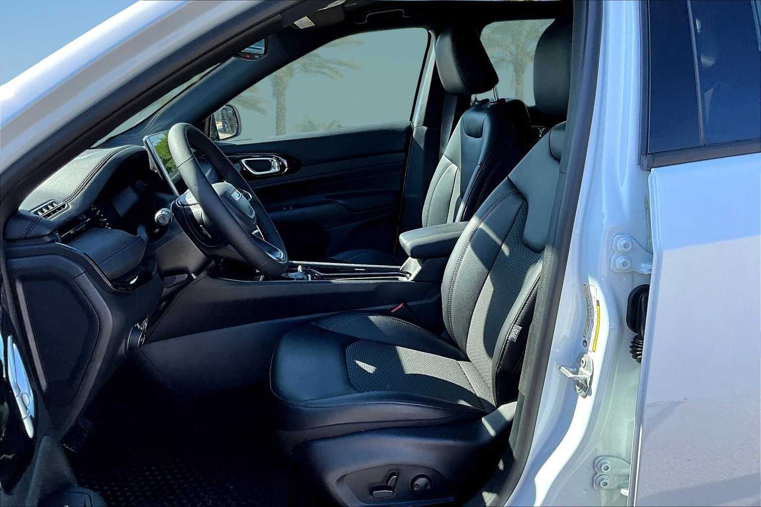 Thumbnail: 2026 Jeep Compass - 10