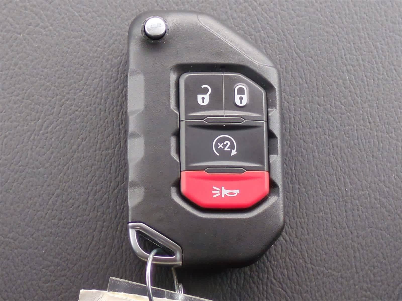 Thumbnail: 2025 Jeep Gladiator - 37