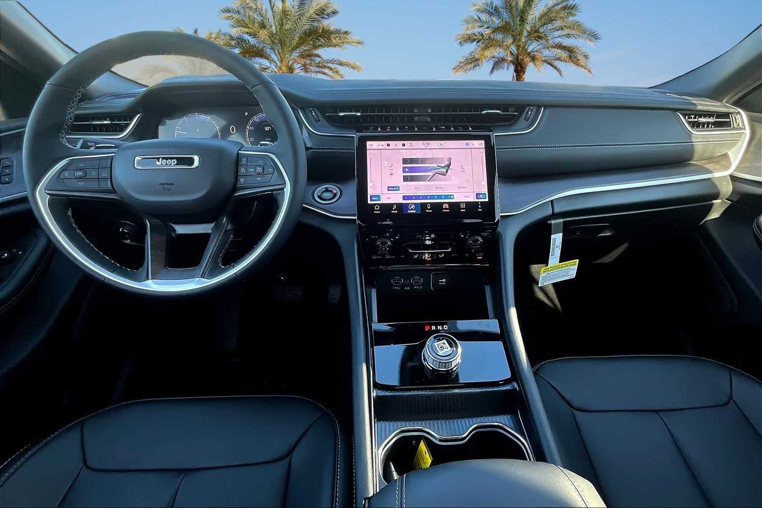 Thumbnail: 2025 Jeep Grand Cherokee - 10