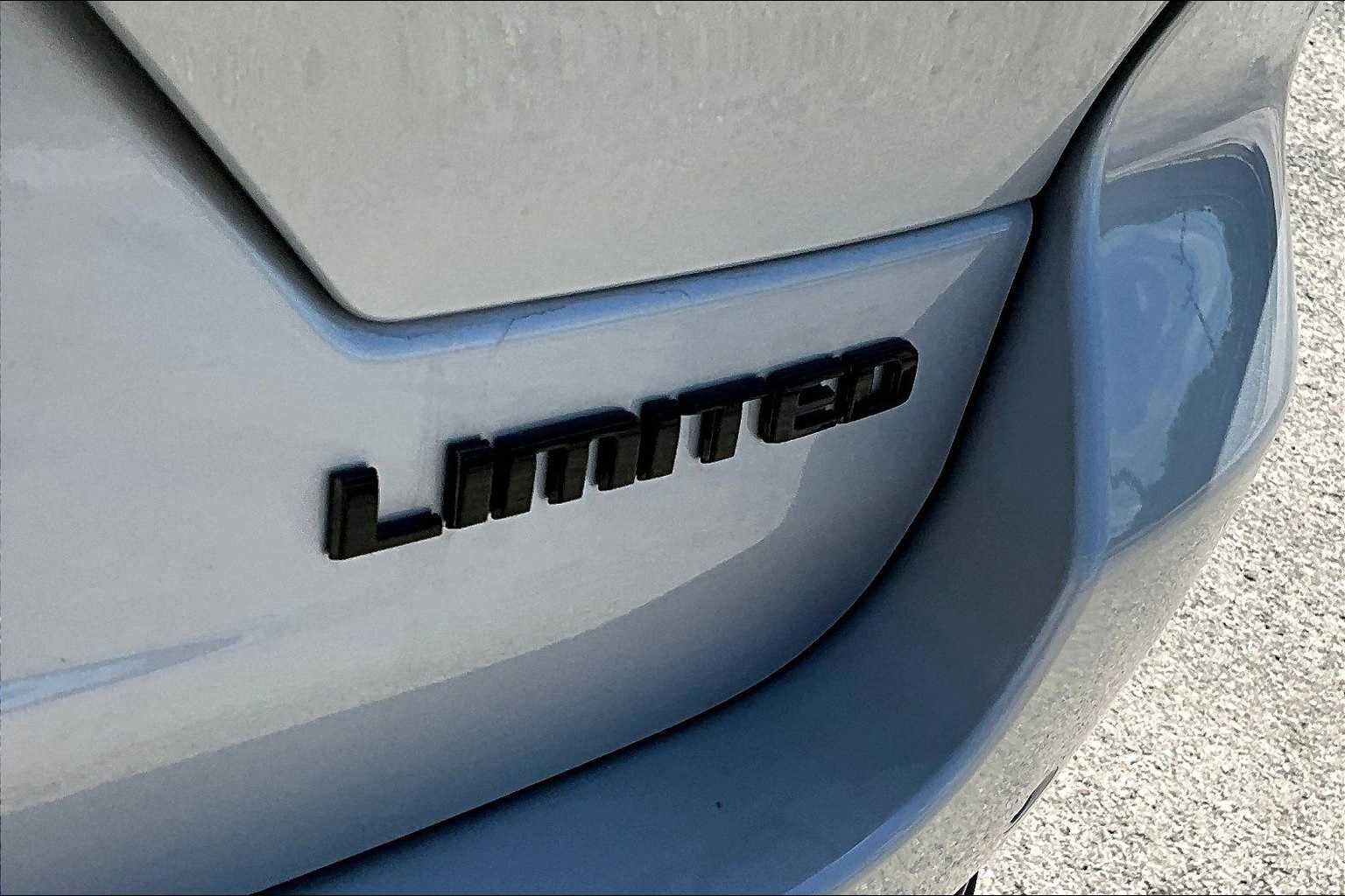 Thumbnail: 2025 Jeep Grand Cherokee - 7