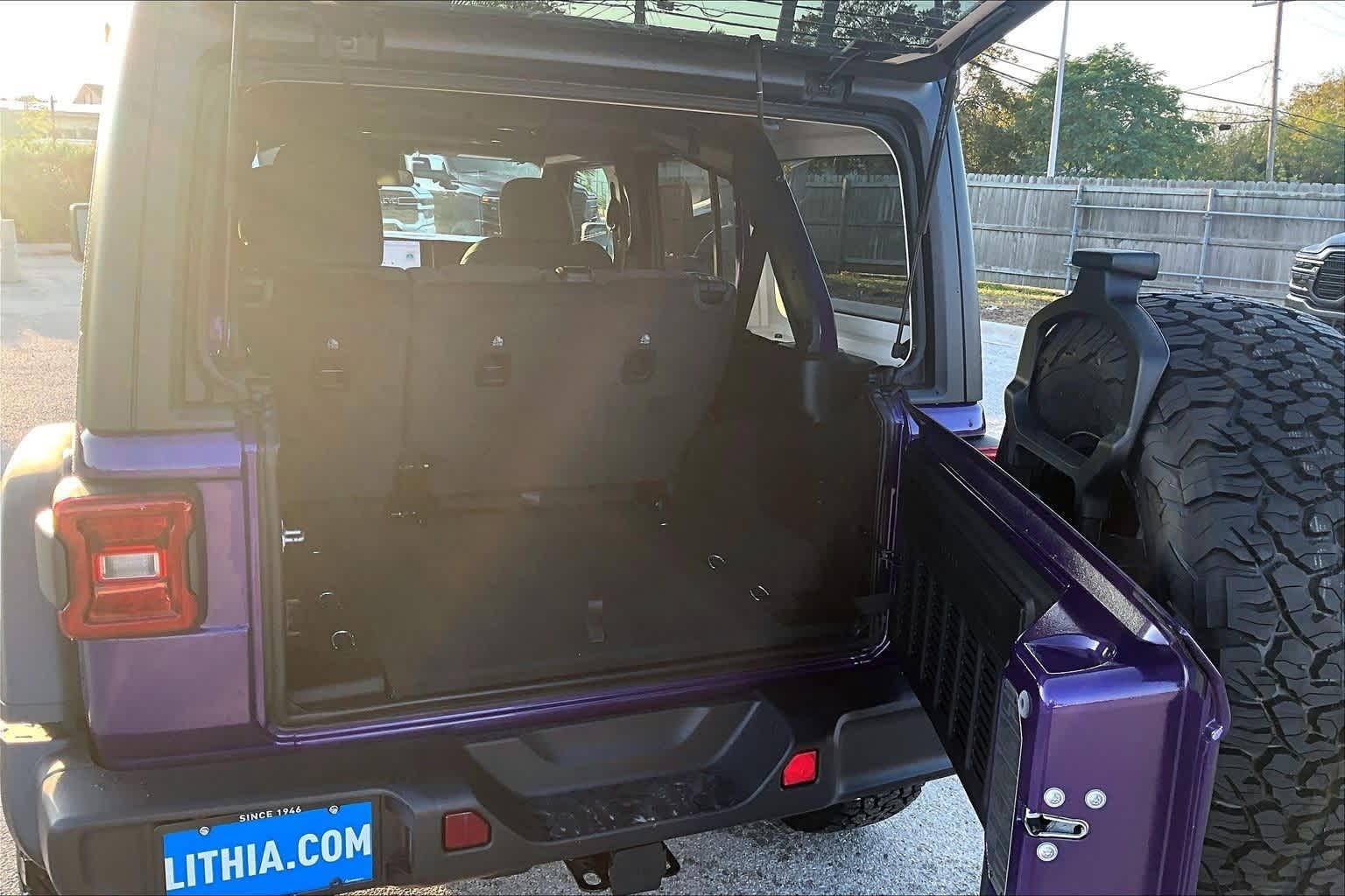 Thumbnail: 2026 Jeep Wrangler - 19