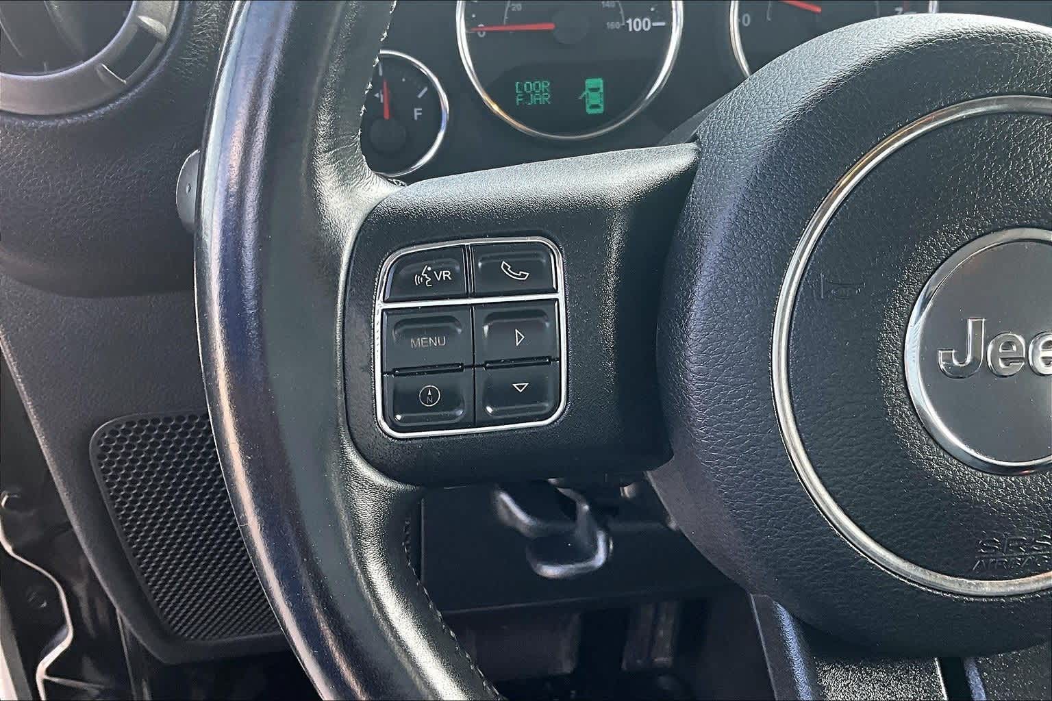 Thumbnail: 2015 Jeep Wrangler - 17