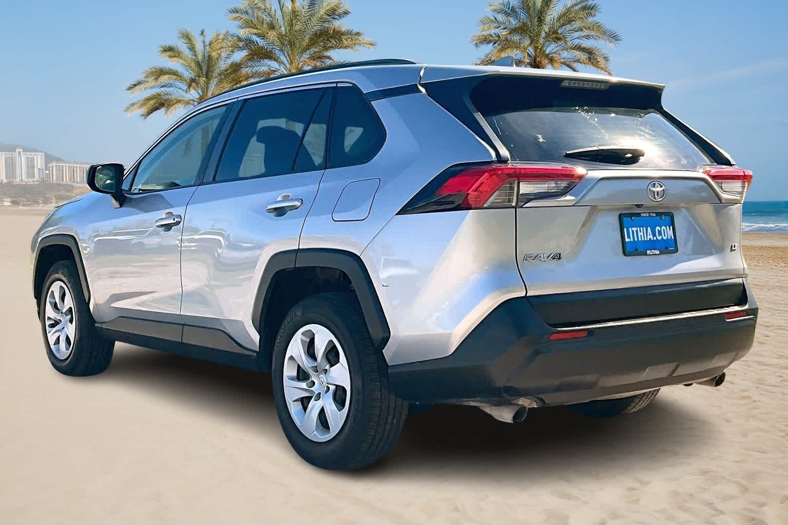 Thumbnail: 2019 Toyota RAV4 - 4