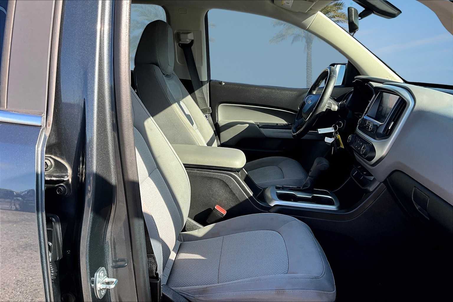 Thumbnail: 2016 Chevrolet Colorado - 13