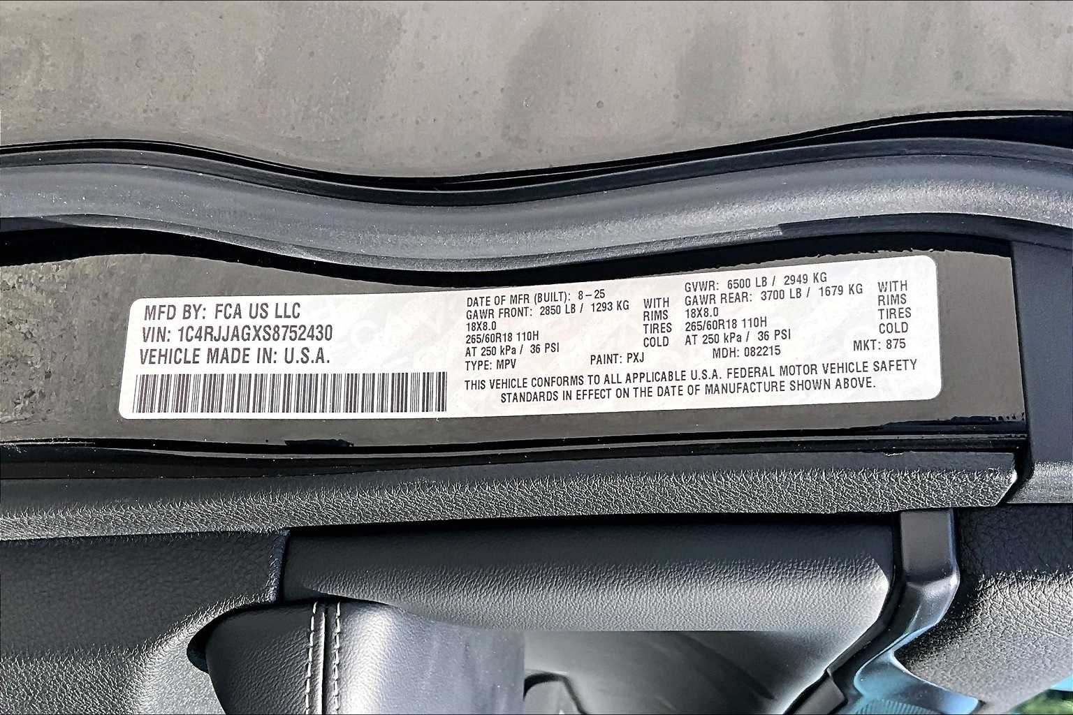 Thumbnail: 2025 Jeep Grand Cherokee - 19