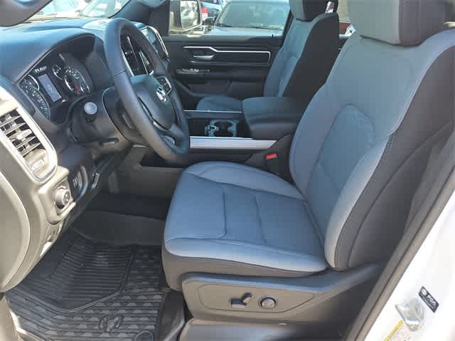 Thumbnail: 2025 RAM 1500 - 17