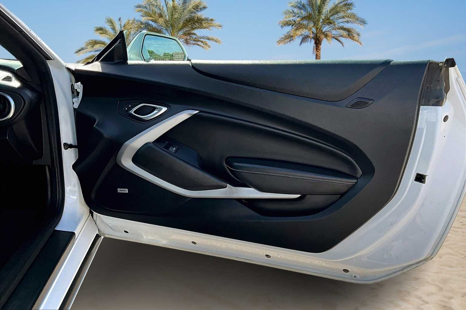 Thumbnail: 2018 Chevrolet Camaro - 25