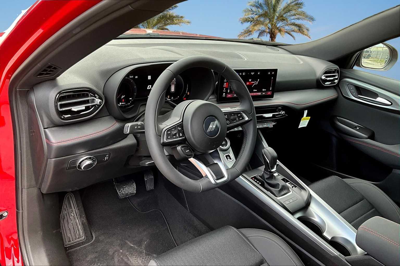 Thumbnail: 2025 Dodge Hornet - 2