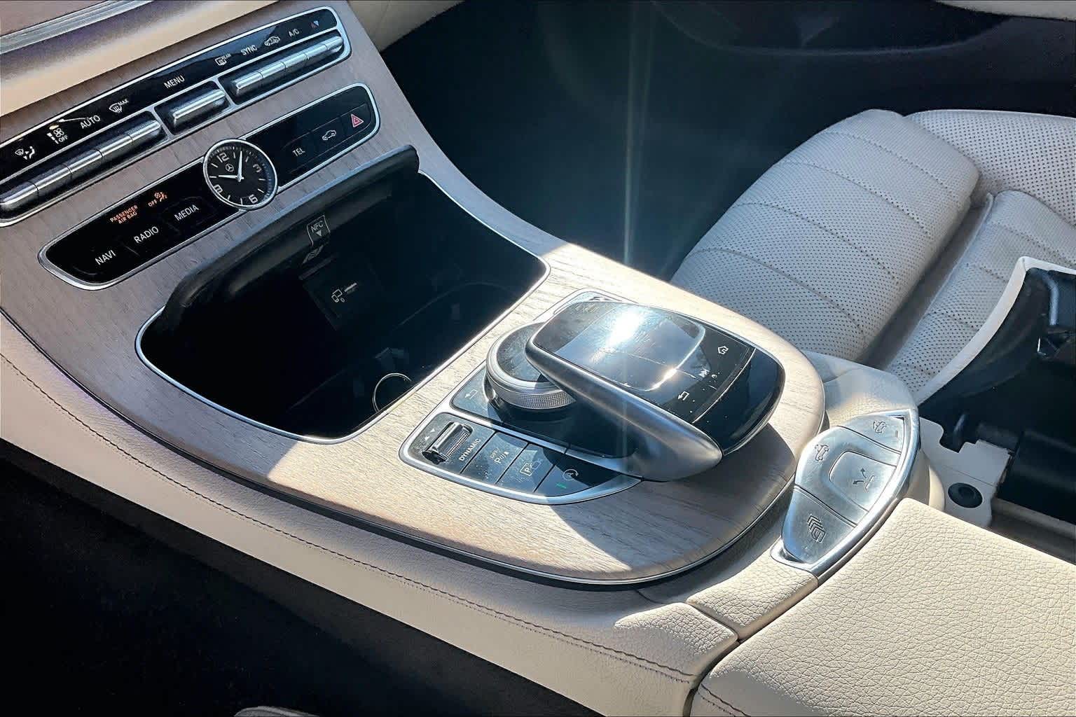 Thumbnail: 2018 Mercedes-Benz E-Class - 12