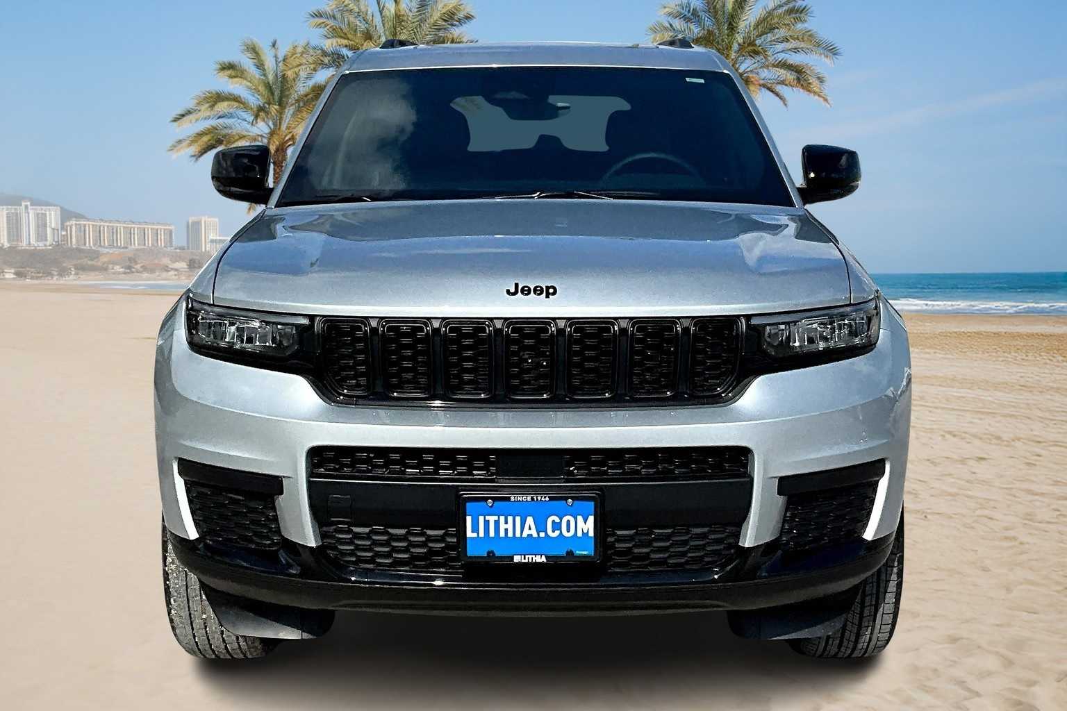 Thumbnail: 2025 Jeep Grand Cherokee - 6