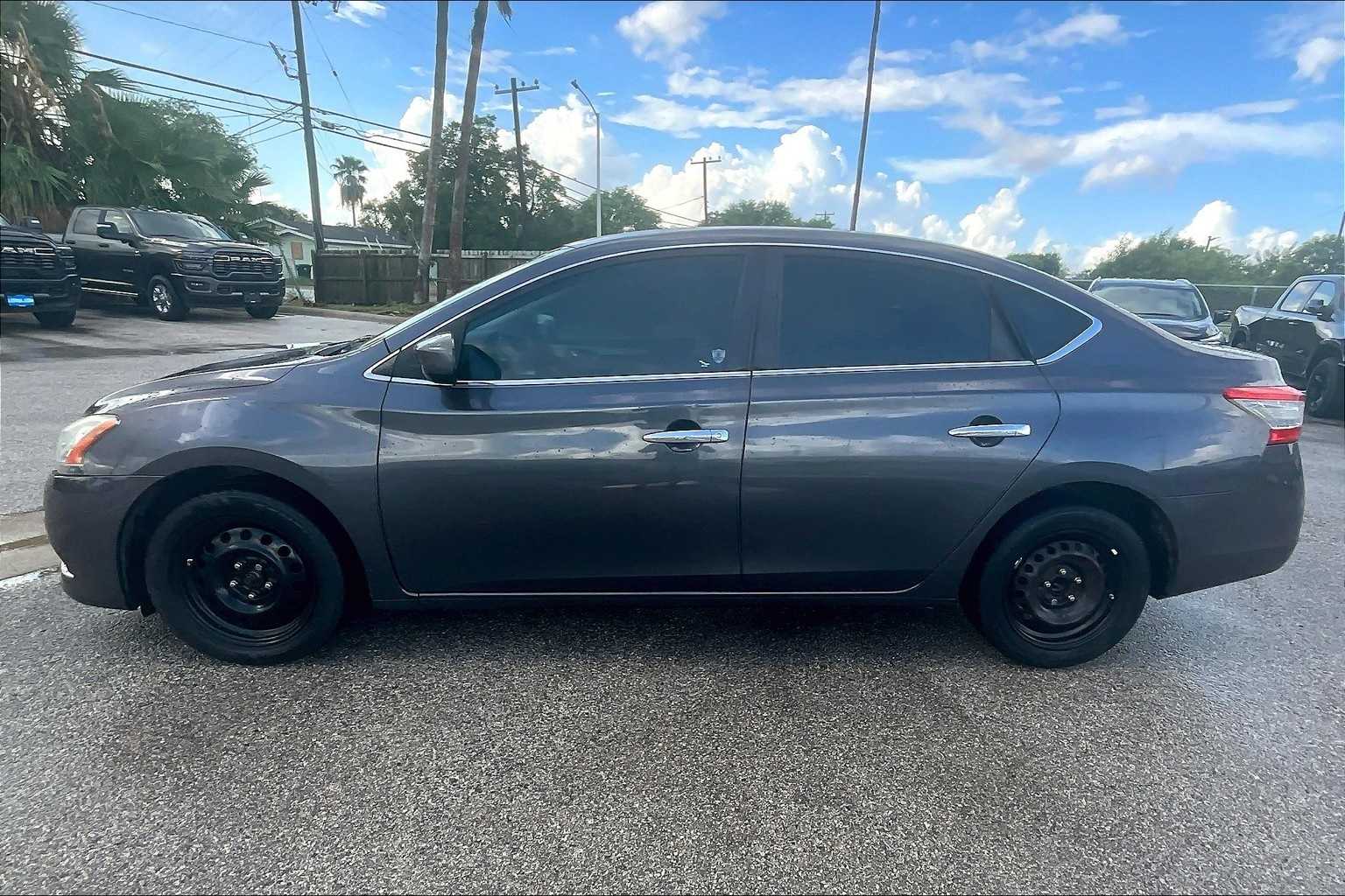 2014 Nissan Sentra SV photo 3