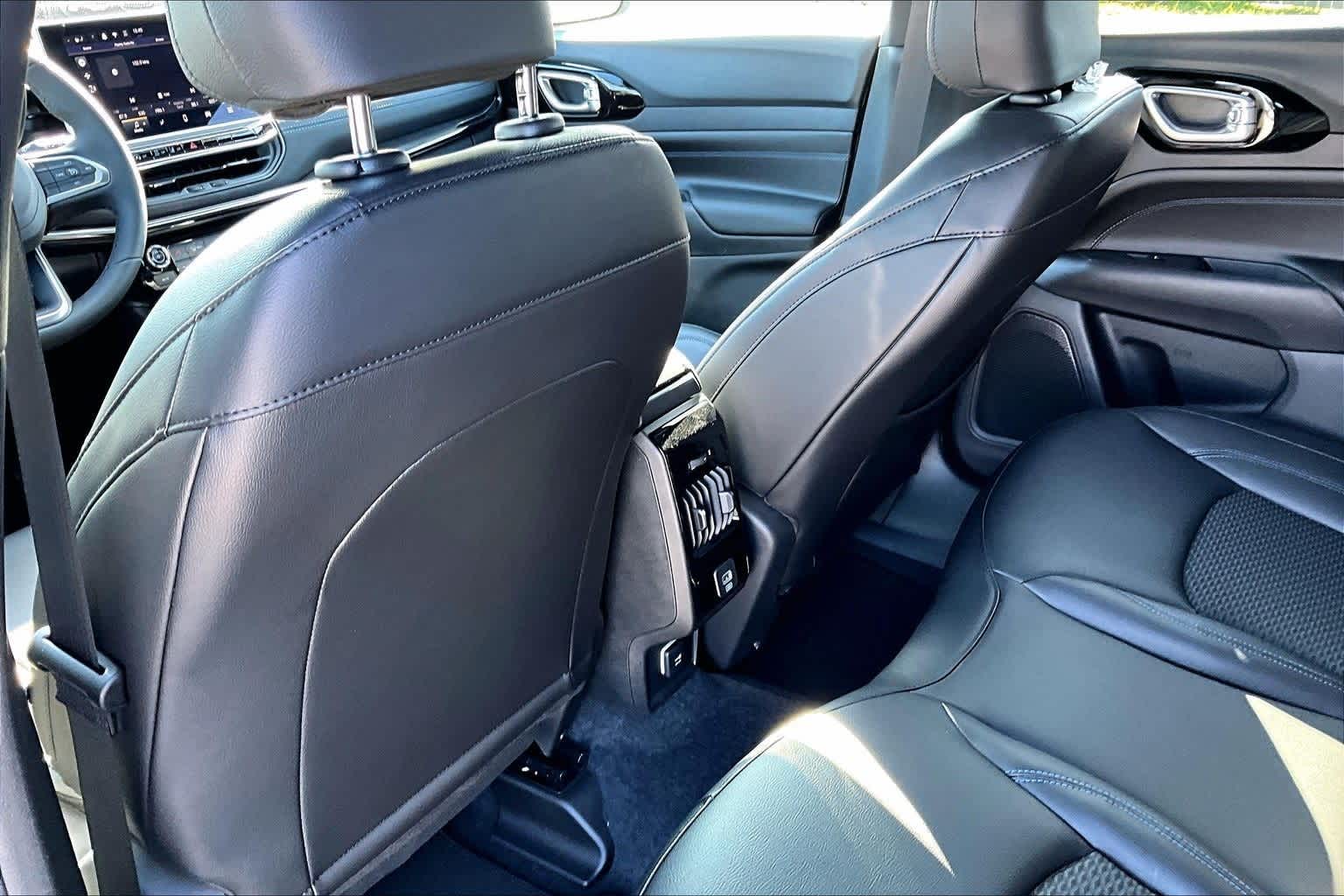 Thumbnail: 2026 Jeep Compass - 11