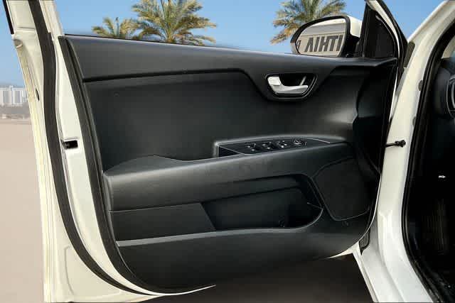 Thumbnail: 2023 Kia Rio - 25