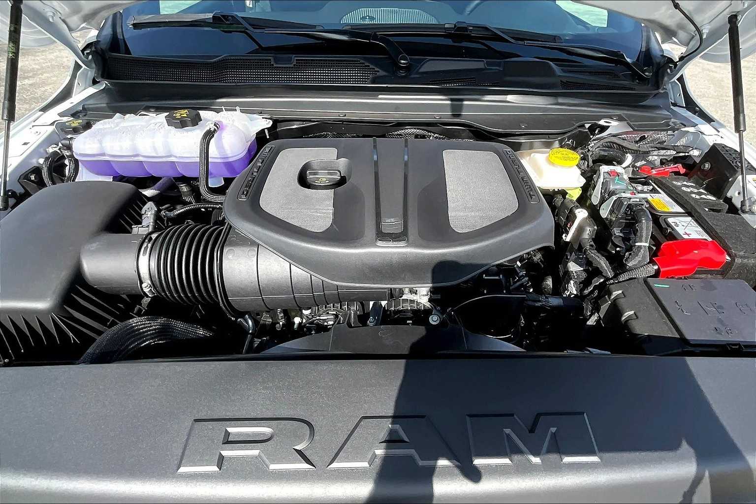 Thumbnail: 2026 RAM 1500 - 9