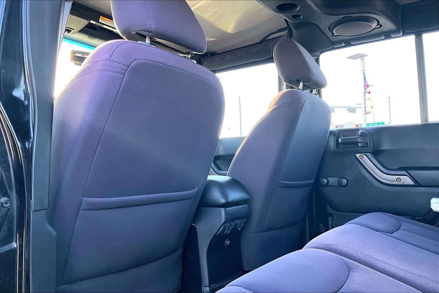 Thumbnail: 2013 Jeep Wrangler - 12