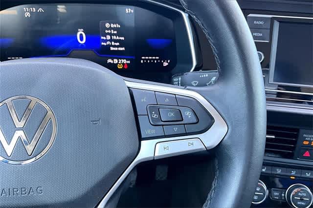 Thumbnail: 2024 Volkswagen Jetta - 23