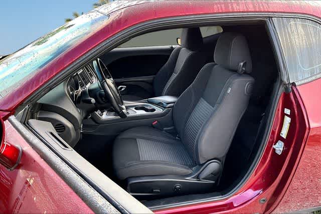 2022 Dodge Challenger SXT - Photo 9