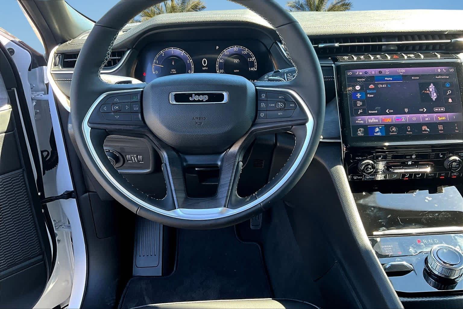 Thumbnail: 2025 Jeep Grand Cherokee - 15