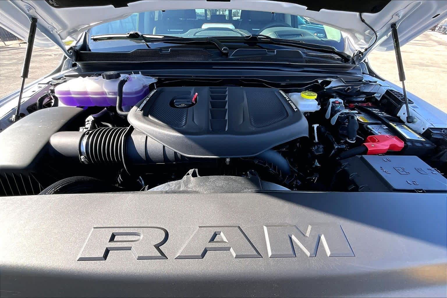 Thumbnail: 2026 RAM 1500 - 9