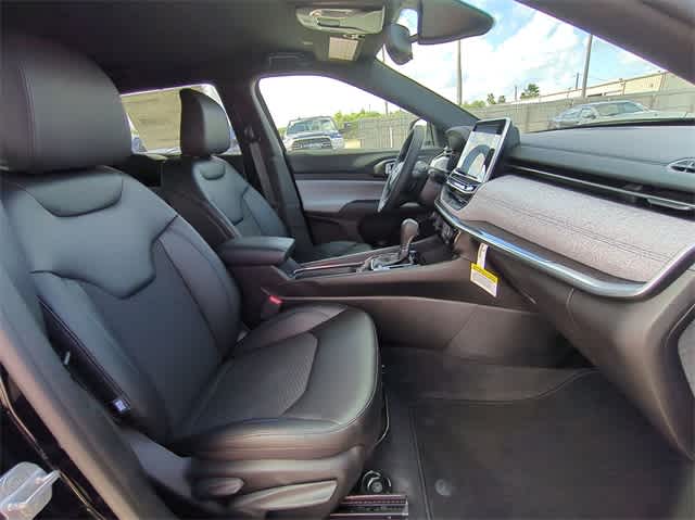 Thumbnail: 2025 Jeep Compass - 22