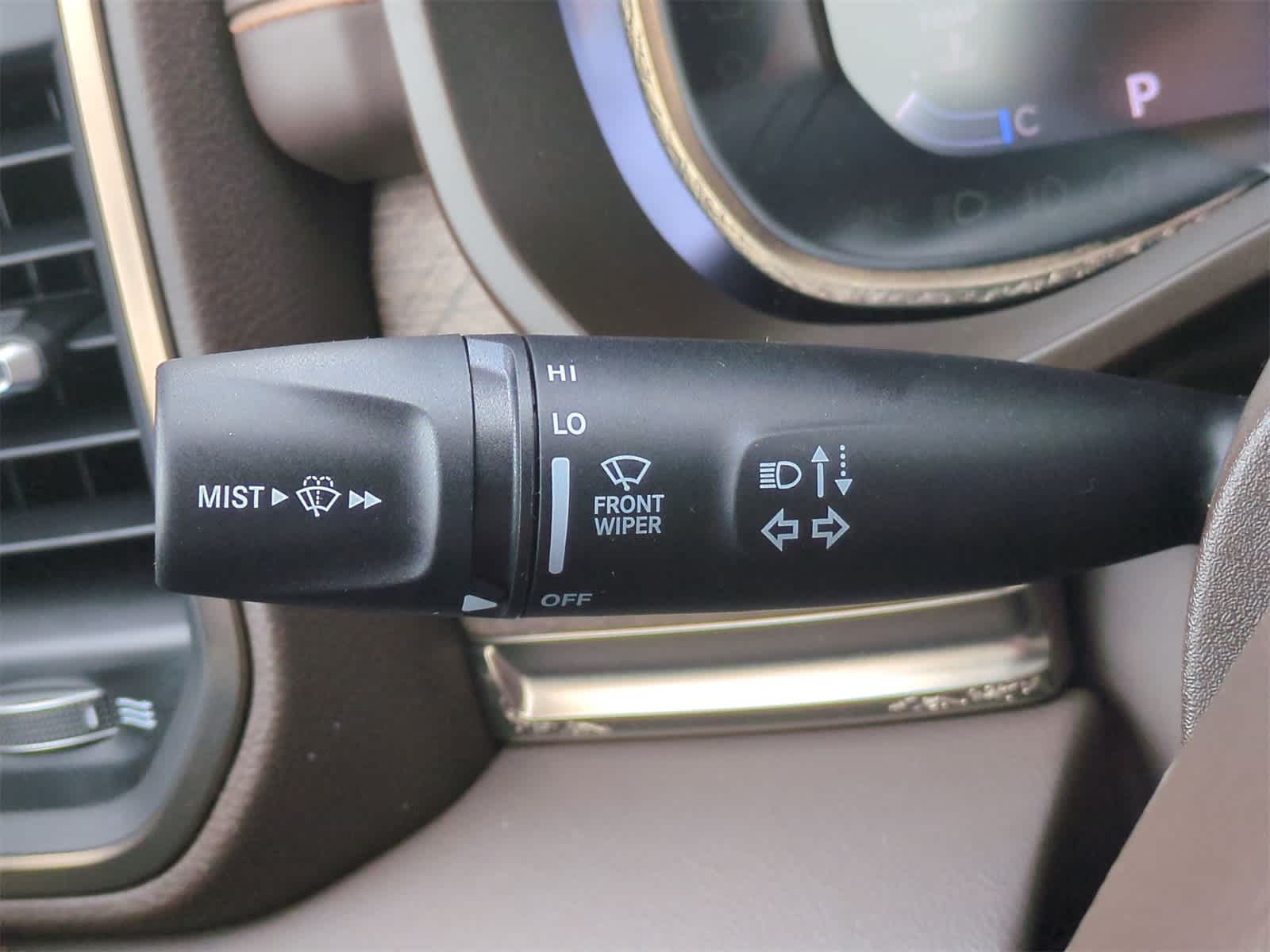 Thumbnail: 2025 RAM 1500 - 26